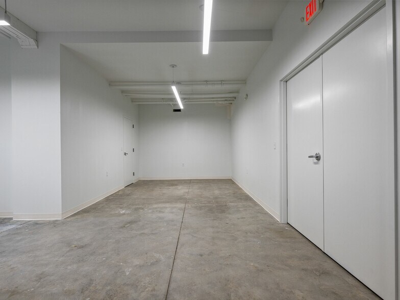 More Photos Of 170 Lyman St, Asheville Office For Lease