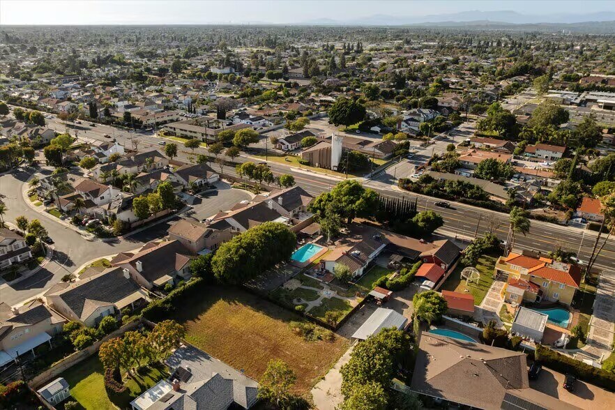 More Photos Of 11212 Chapman Ave, Garden Grove Land For Sale