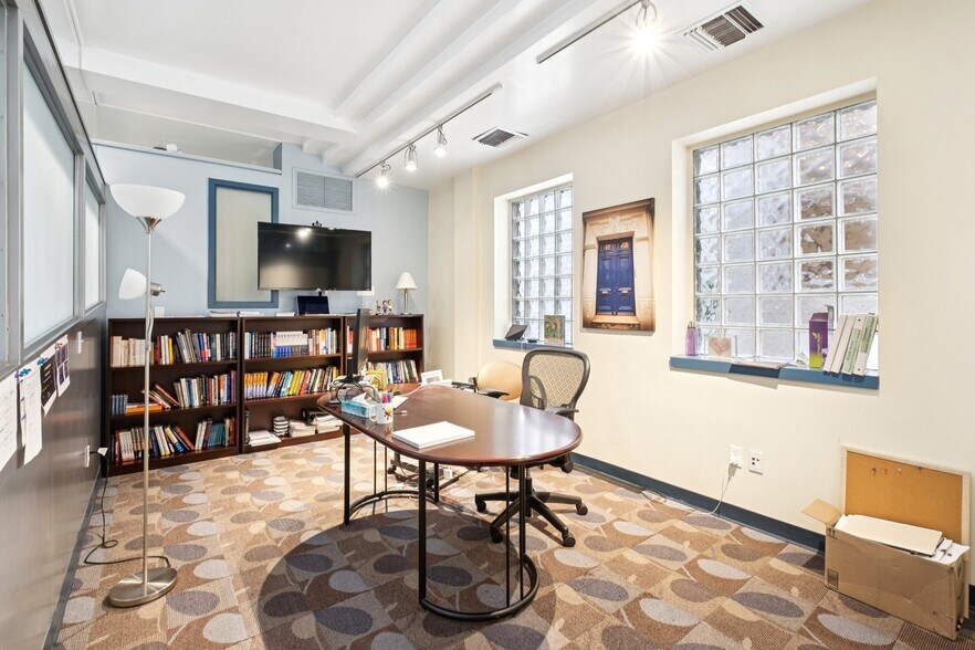 More Photos Of , Narberth Office For Sale