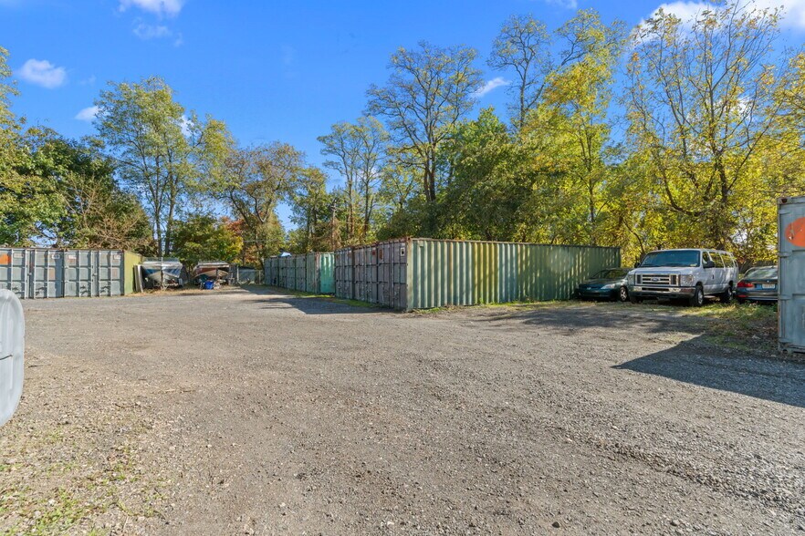 More Photos Of 1510 Haines Rd, Levittown Storefront Retail Office For Sale