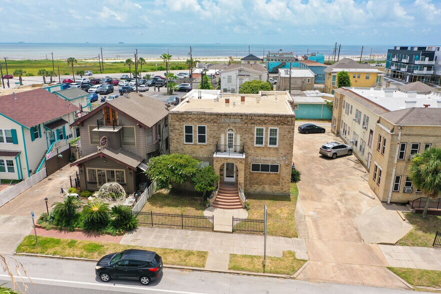 More Photos Of 717 Broadway St, Galveston Apartments For Sale