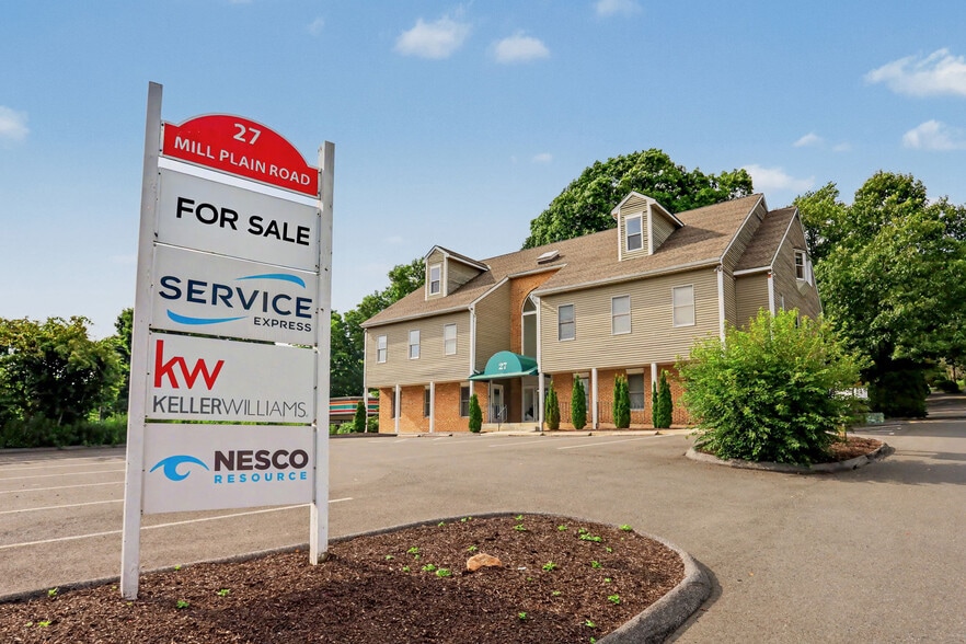 More Photos Of 27 Mill Plain Rd, Danbury Office For Sale