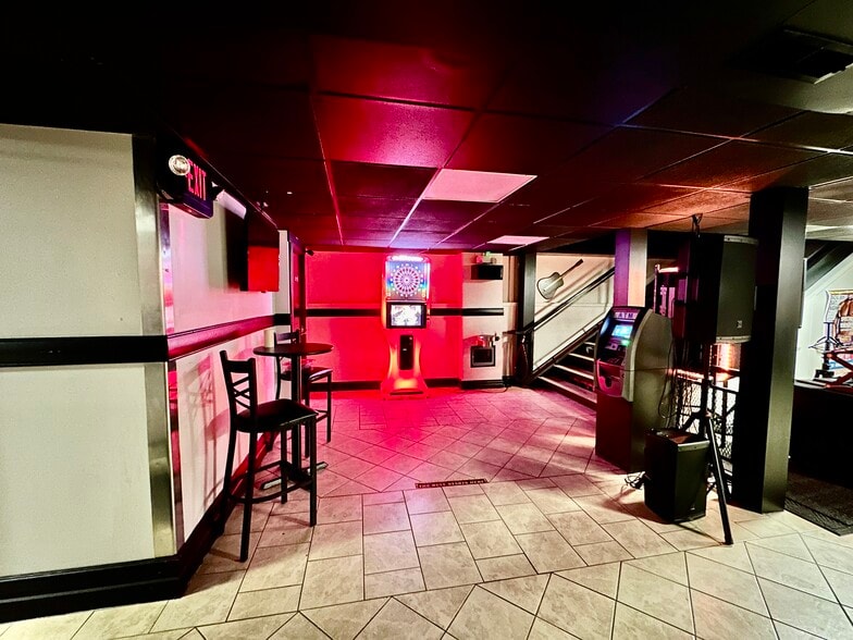 More Photos Of 832 Gallia St, Portsmouth Theater Concert Hall For Sale