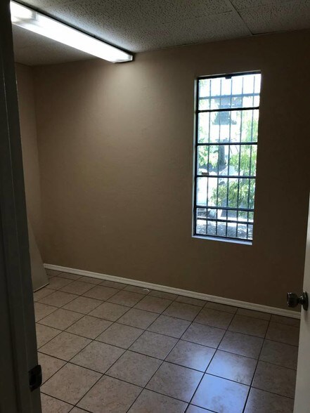 More Photos Of 3100 S Rural Rd, Tempe Office Residential For Lease