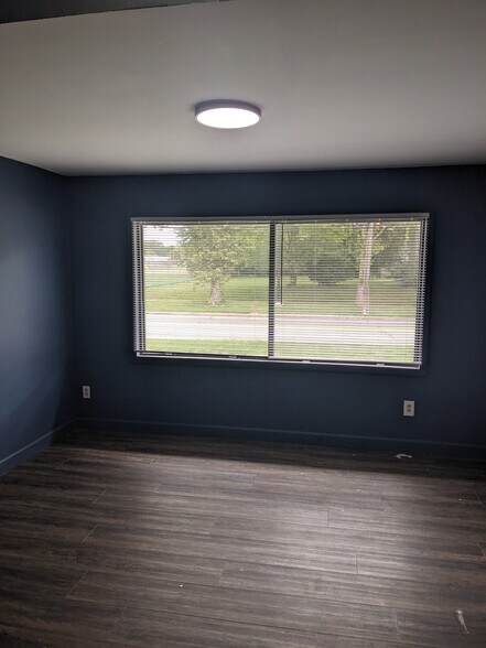 More Photos Of 485-487 Front St, Berea Office Residential For Sale