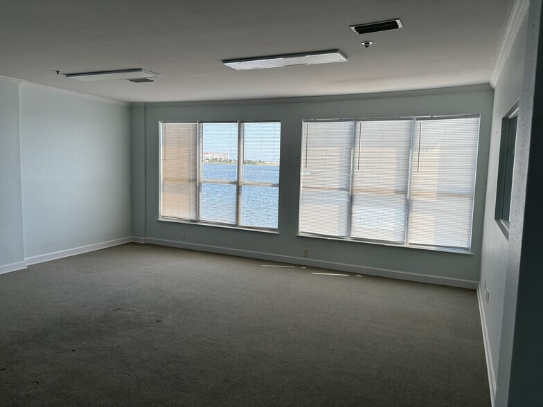 More Photos Of 348 Miracle Strip Pky SW, Fort Walton Beach Office For Sale