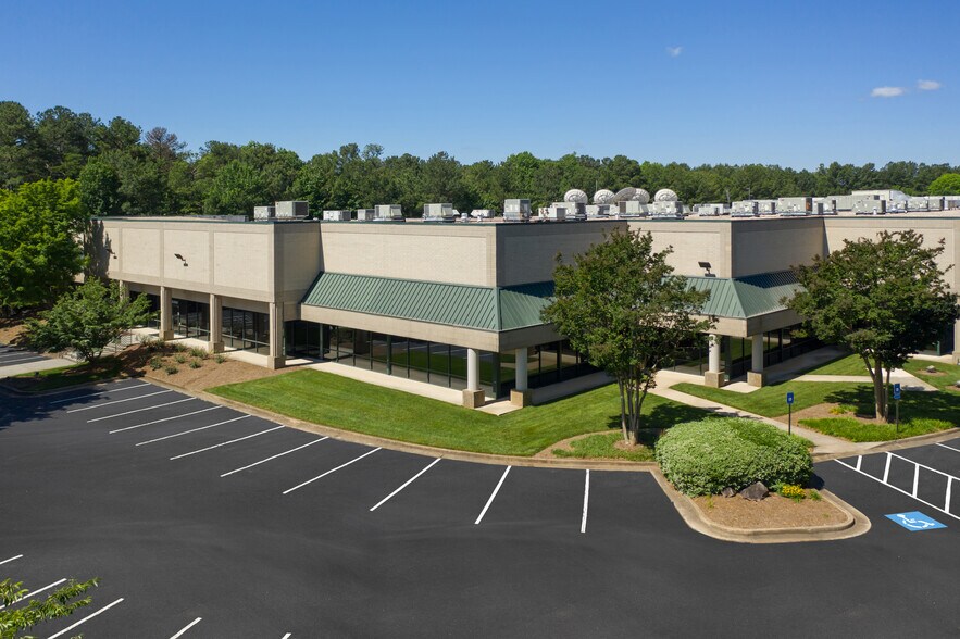 More Photos Of 3871 Lakefield Dr, Suwanee Light Manufacturing For Lease