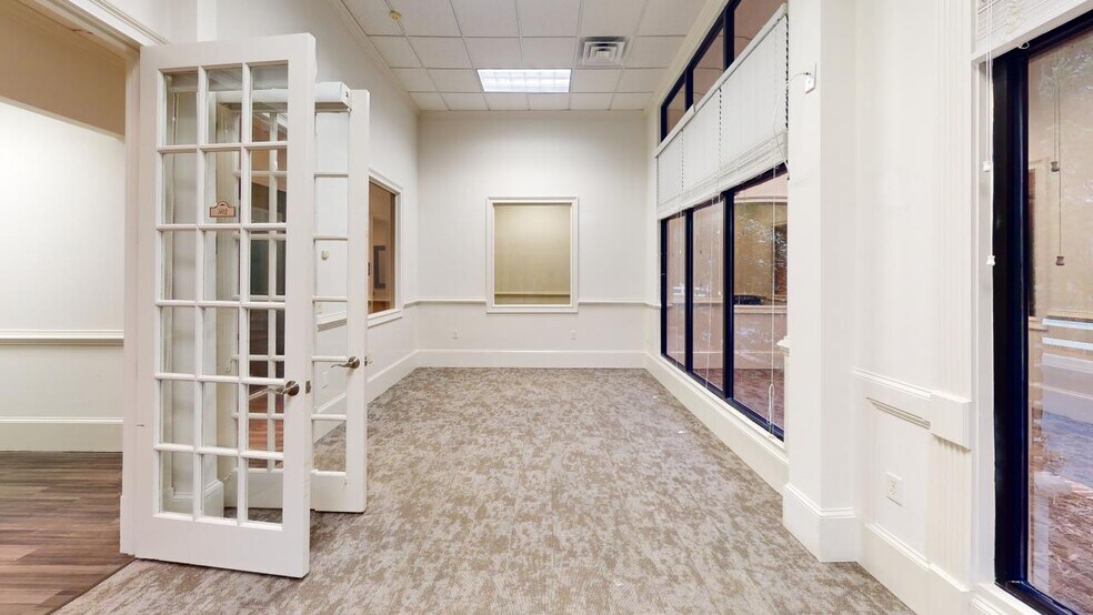 More Photos Of 430 Winkler Dr, Alpharetta Light Manufacturing For Sale