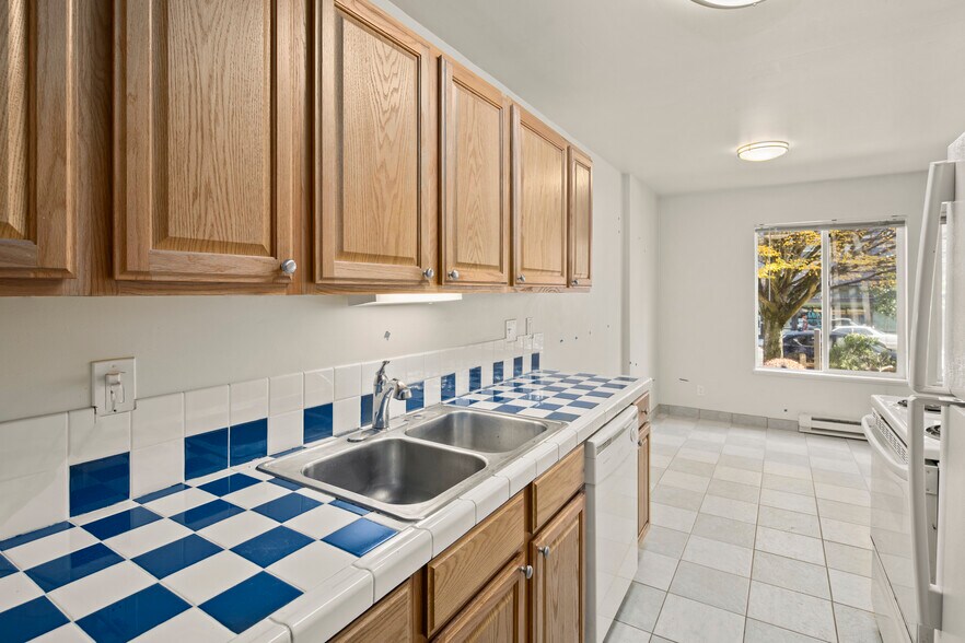 More Photos Of 507 19th Ave E, Seattle Apartments For Sale