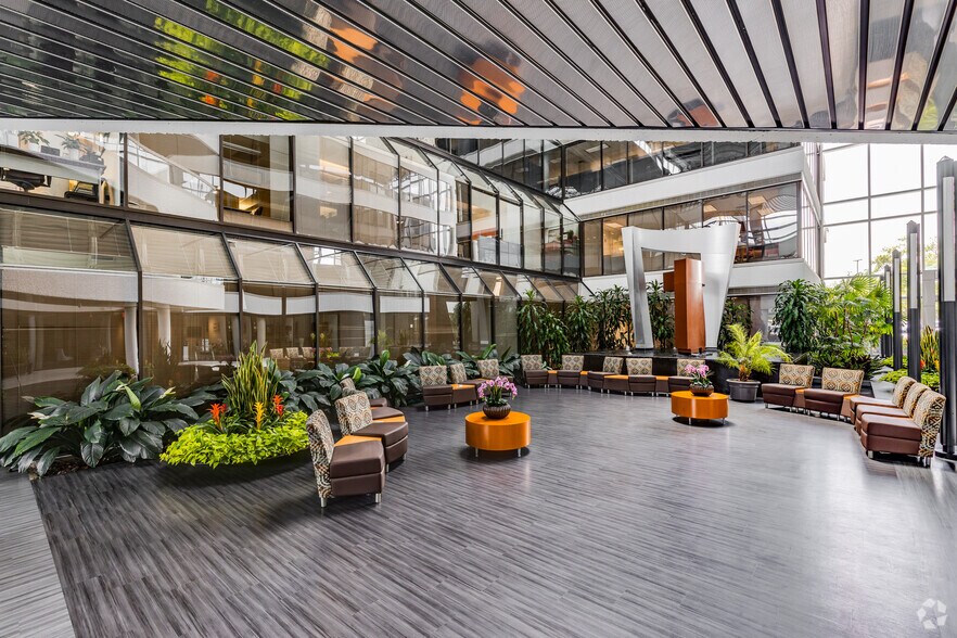 More Photos Of 2301 Maitland Center Pky, Maitland Office For Lease