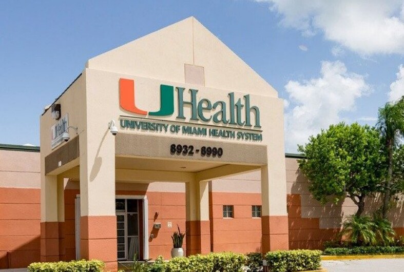 More Photos Of 9995 N Kendall Dr, Miami Office Residential For Lease
