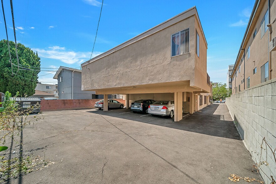 More Photos Of 2470 Purdue Ave, Los Angeles Apartments For Sale