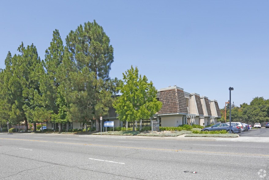 More Photos Of 18809 Cox Ave, Saratoga Office For Lease