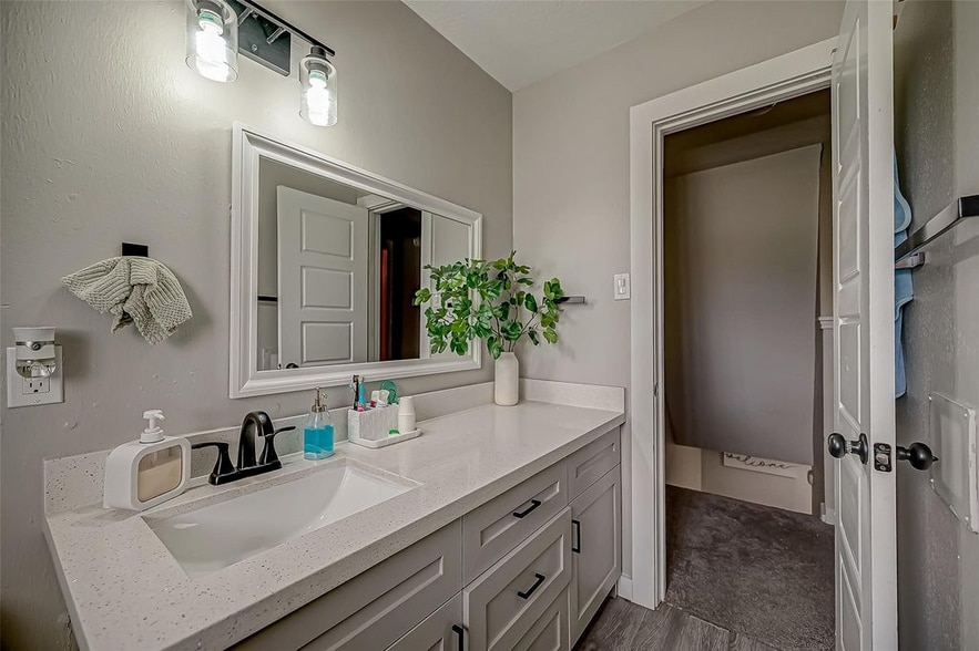 More Photos Of 1410 Edward Dr, South Houston Apartments For Sale