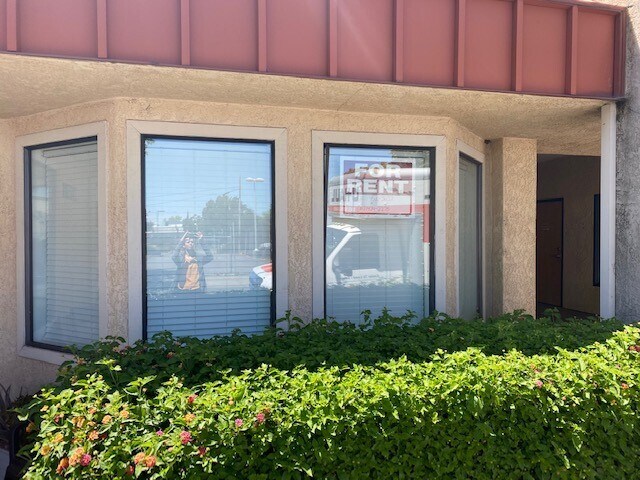 More Photos Of 312 Cernon St, Vacaville Office For Lease