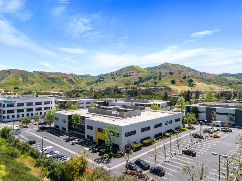 More Photos Of 26635-26637 W Agoura Rd, Calabasas Office For Lease