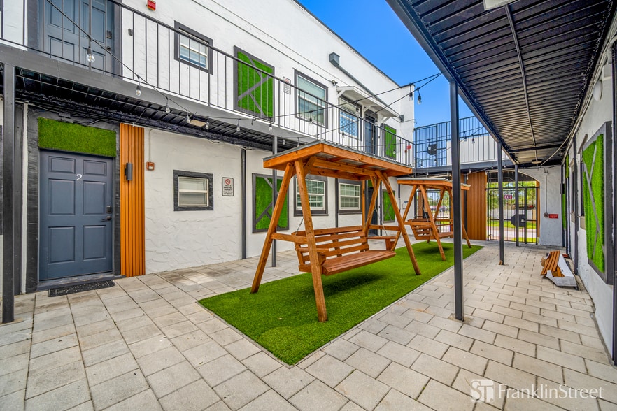 More Photos Of 4201-4207 W North A St, Tampa Apartments For Sale