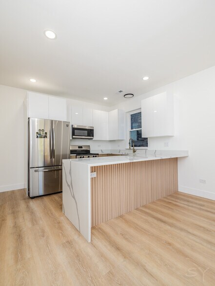 More Photos Of 1245 S Fairfield Ave, Chicago Apartments For Sale