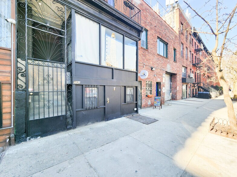 More Photos Of 598 Pacific St, Brooklyn Apartments For Sale