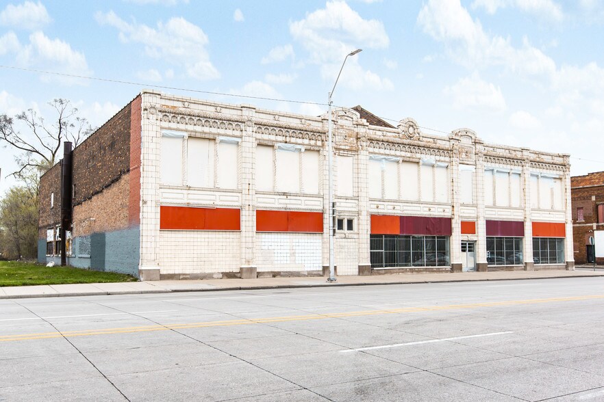 More Photos Of 8300 Woodward Ave, Detroit General Retail For Sale