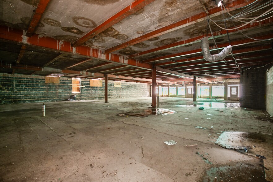 More Photos Of 7-9 N 18th St, Richmond Storefront For Sale