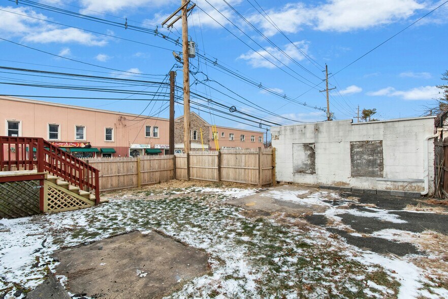 More Photos Of 162 W 2nd Ave, Roselle Self Storage For Sale