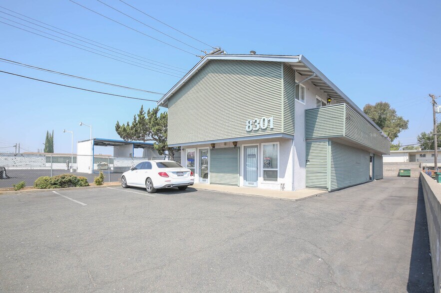 More Photos Of 8301 Folsom Blvd, Sacramento Storefront Retail Office For Lease