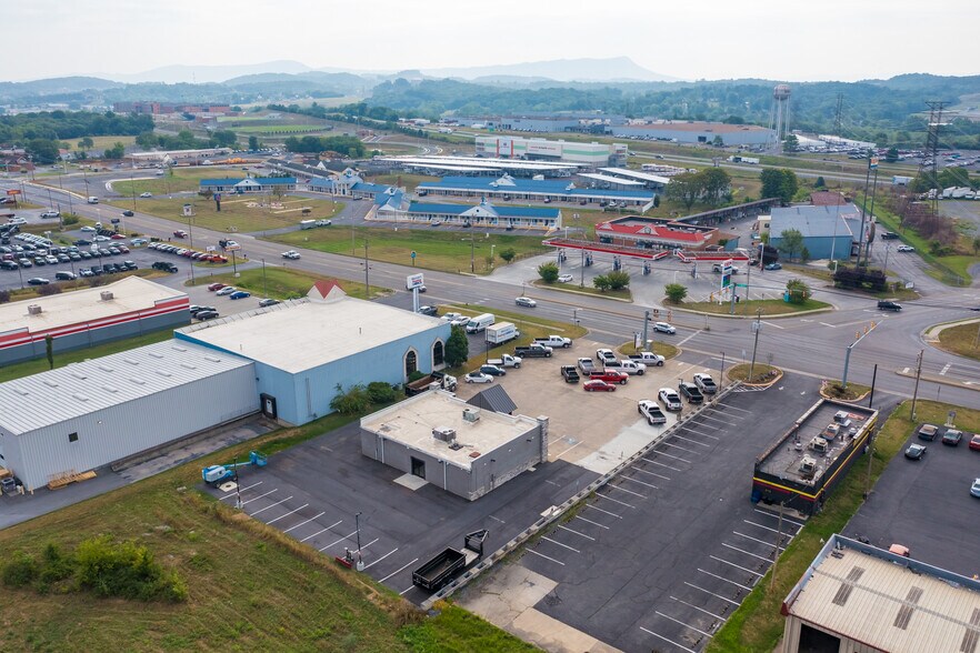 More Photos Of 3251 S Main St, Harrisonburg Auto Dealership For Lease