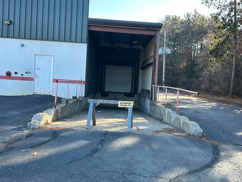 More Photos Of 1901-1929 Post Rd, Plover Storefront For Lease