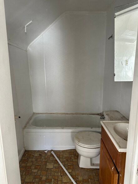 More Photos Of 320 S Morton Ave, Okmulgee Apartments For Sale