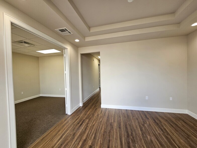 More Photos Of 25145 Star Ln, Katy Unknown For Lease