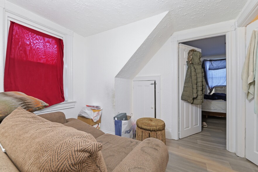 More Photos Of 200 Madison Ave, Perth Amboy Apartments For Sale