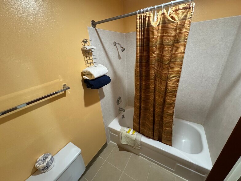 More Photos Of 125 E Winnemucca Blvd, Winnemucca Hotel For Sale