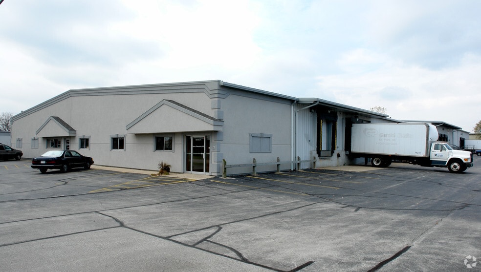 Primary Photo Of 3120 Holmgren Way, Green Bay Warehouse For Lease