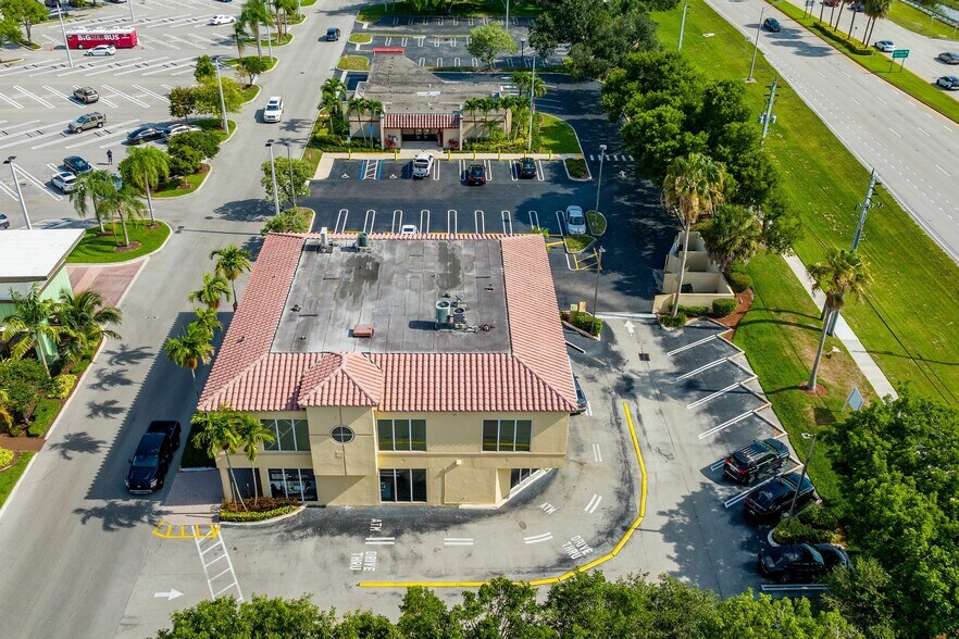 More Photos Of 5500 S Flamingo Rd, Cooper City Office For Lease