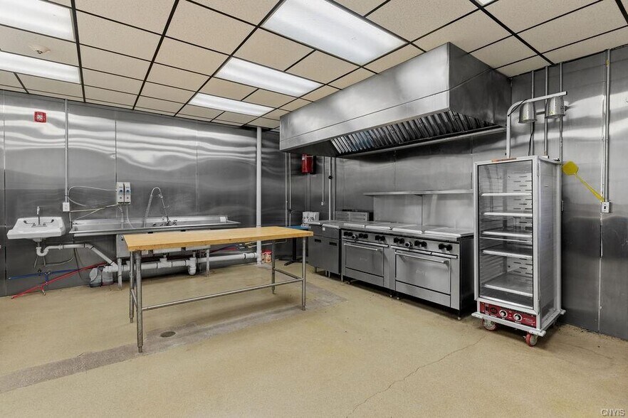 More Photos Of 52 Nestle Dr, Fulton Lodge Meeting Hall For Sale