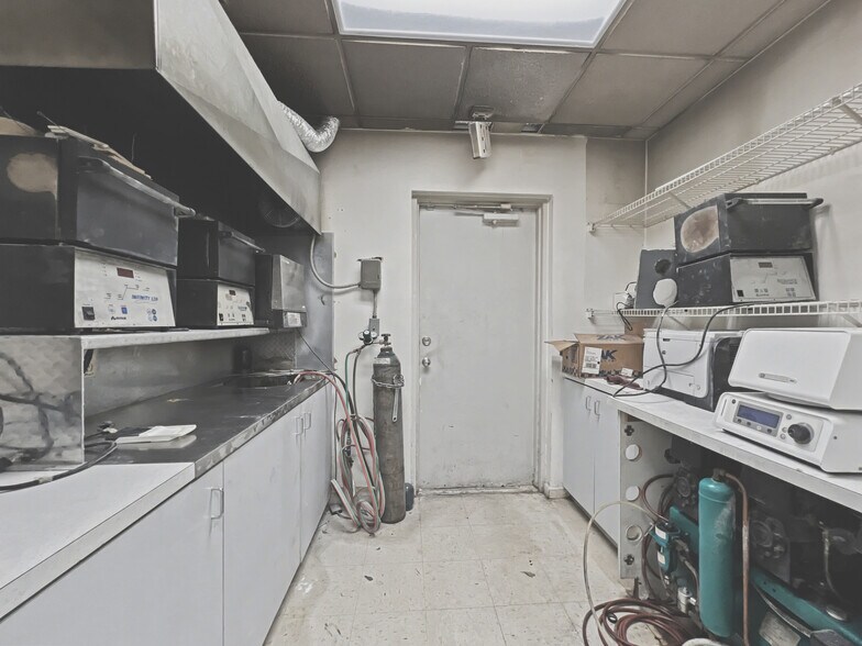 More Photos Of 3003 S Congress Ave, Lake Worth Medical For Sale