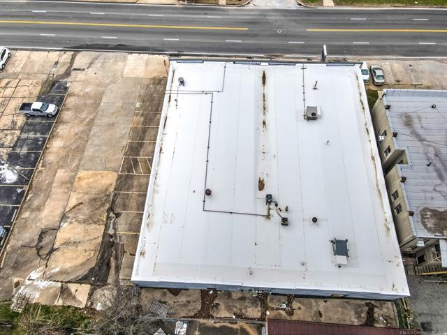 More Photos Of 800 W Okmulgee St, Muskogee Light Distribution For Sale