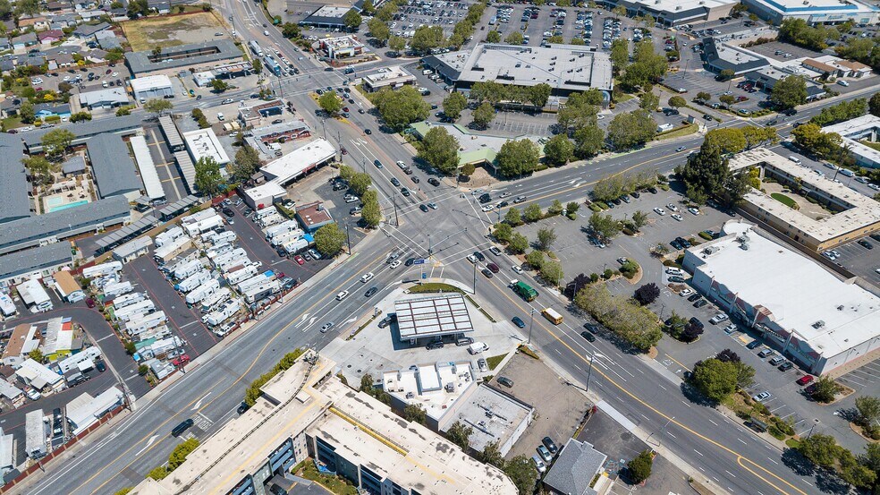 More Photos Of 712 Lewelling Blvd, San Leandro Service Station For Sale