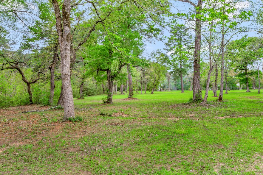 More Photos Of 16789 Butera Rd, Magnolia Trailer Camper Park For Sale