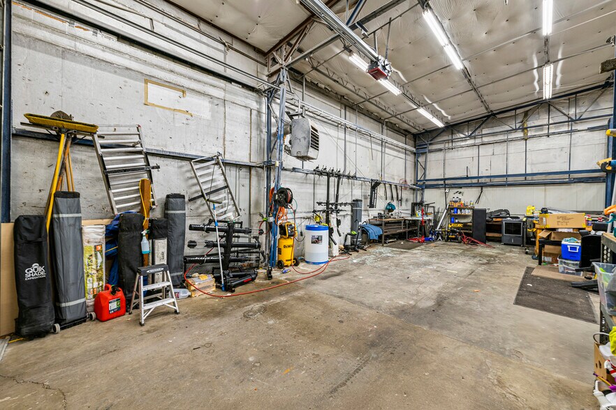 More Photos Of 971 Margaret Ave, Salt Lake City Service For Sale