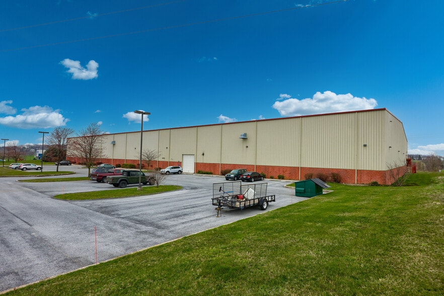 More Photos Of 221 Forney Dr, Ephrata Warehouse For Sale