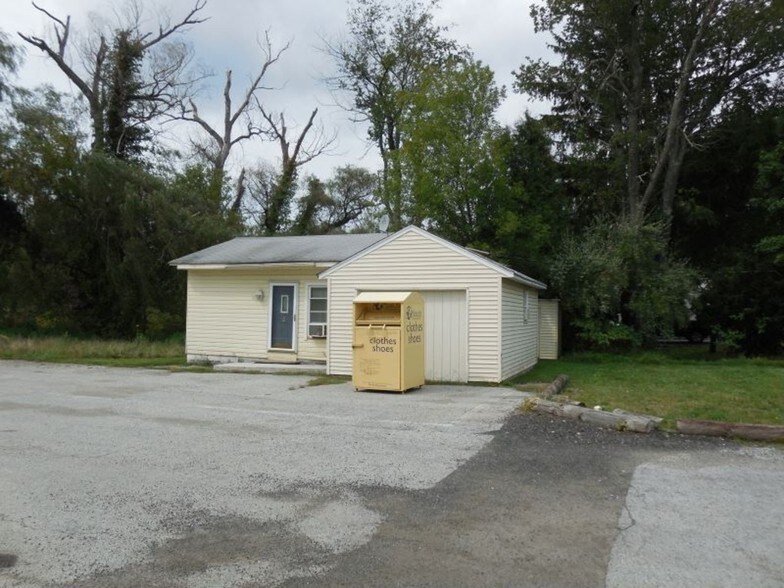 More Photos Of 269 US Highway 206, Sandyston Storefront Retail Residential For Lease