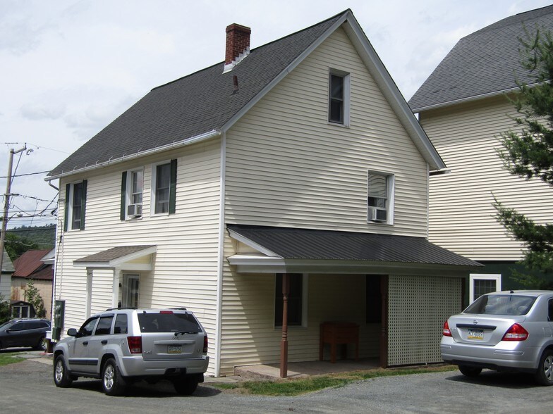 More Photos Of 141 Bellemonte Ave, Hawley Apartments For Sale