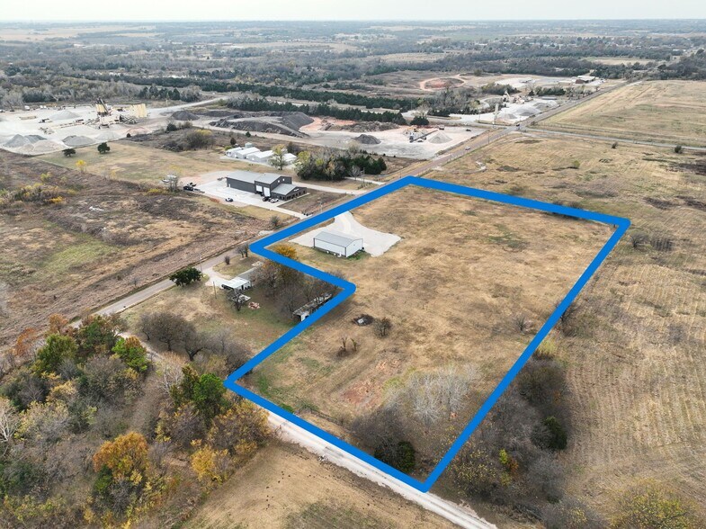 More Photos Of 1725 NE 16th St, Newcastle Warehouse For Sale