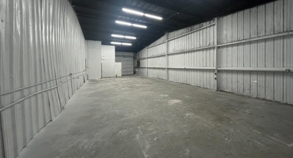 More Photos Of 6360 Rupley Cir, Houston Industrial For Lease