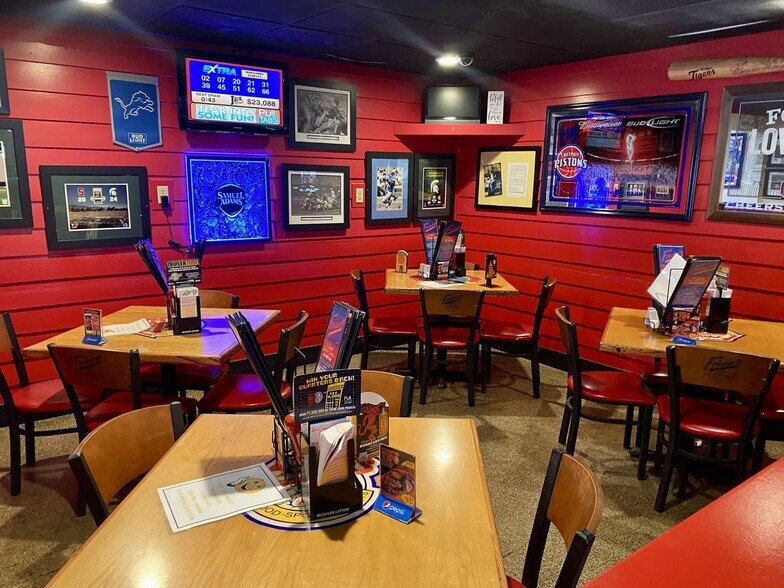 More Photos Of 720 S Main St, Adrian Restaurant For Sale