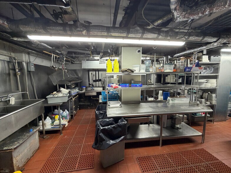 More Photos Of 3145 Brighton 4th St, Brooklyn Apartments For Lease