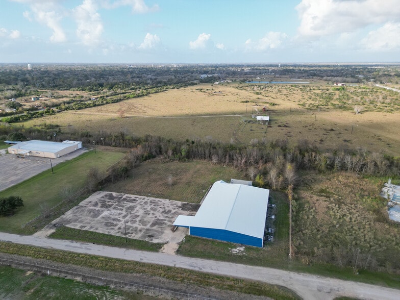 More Photos Of 149 County Road 219, Bay City Warehouse For Sale