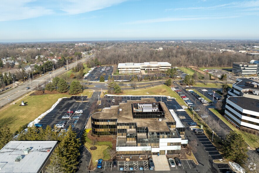 More Photos Of 25700 Science Park Dr, Beachwood Office For Lease